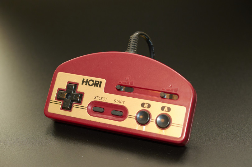 特集】深遠なるゲーミングデバイスの世界：アケコン編第1弾「HORI 